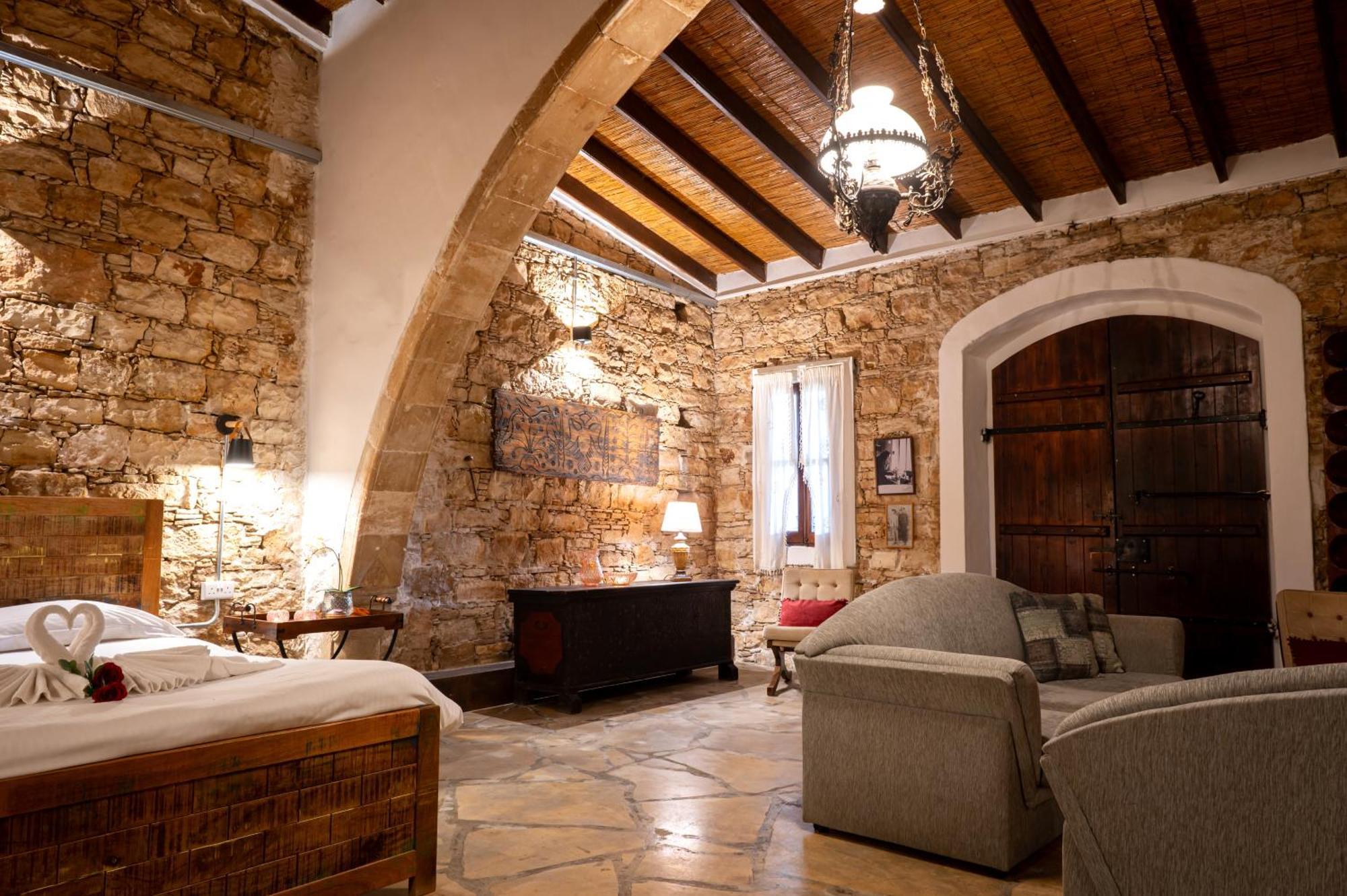 Oinoessa Traditional Boutique Guest Houses Lofou Eksteriør bilde