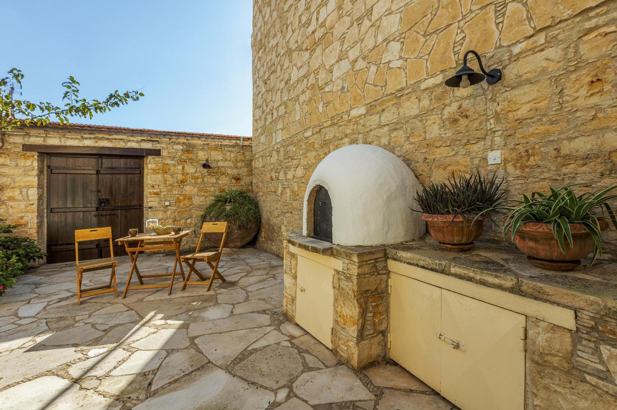 Oinoessa Traditional Boutique Guest Houses Lofou Eksteriør bilde