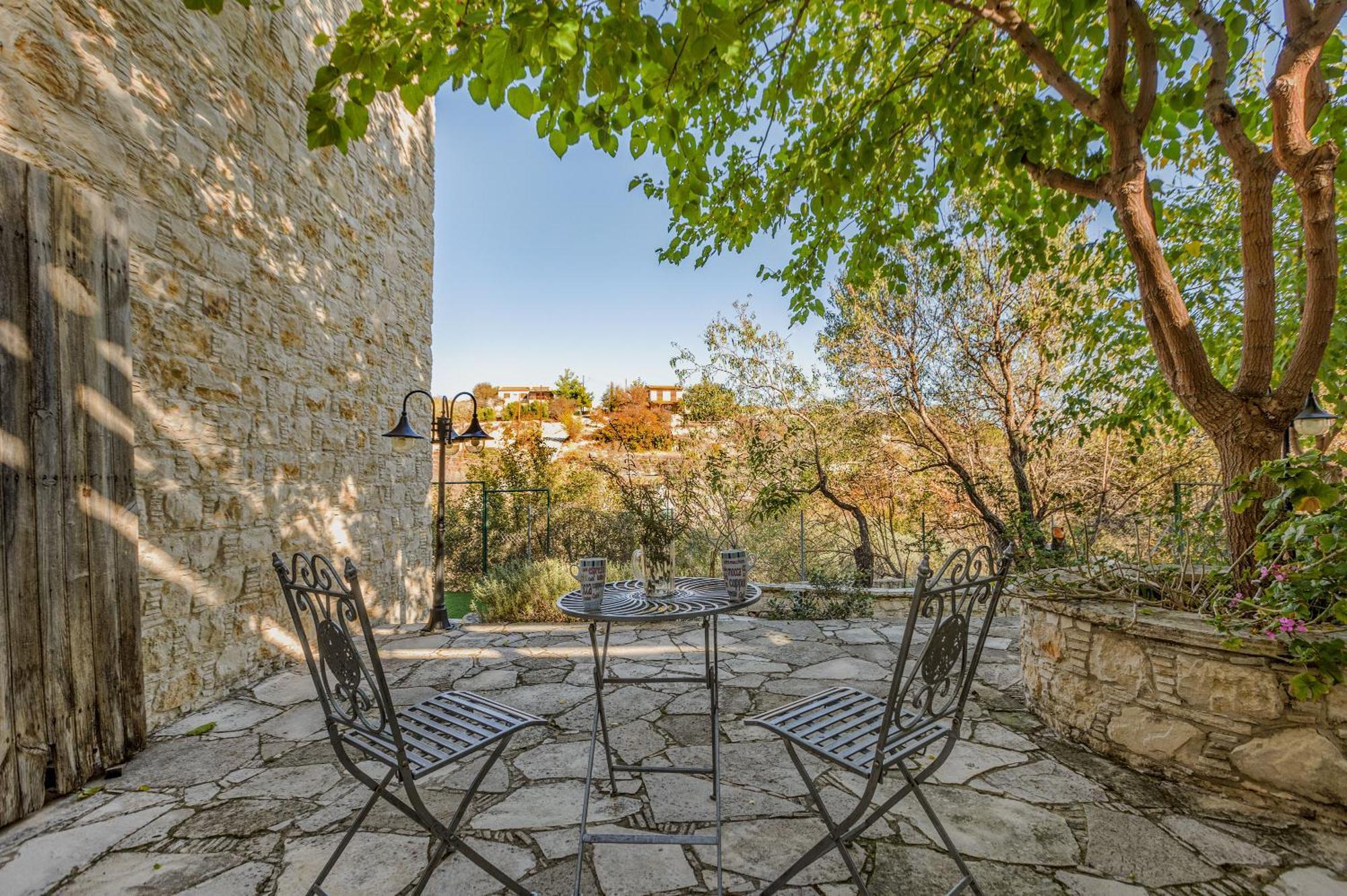 Oinoessa Traditional Boutique Guest Houses Lofou Eksteriør bilde